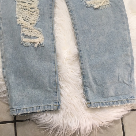 SOLD❌ New Zara Distressed Boyfriend Jeans - Picture 3 of 6